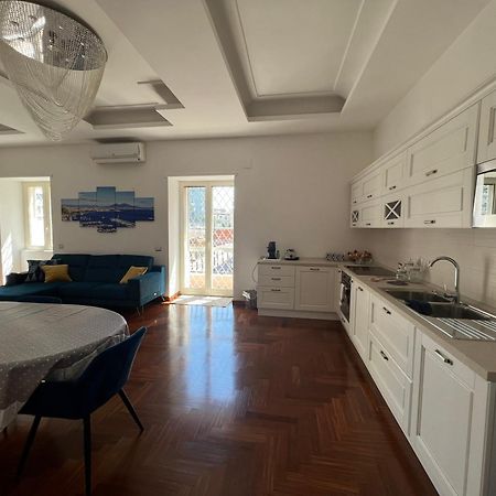 Holiday Home Mar Pacifico Napoli Zewnętrze zdjęcie